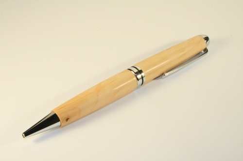 Classic pen in apple with chrome finish