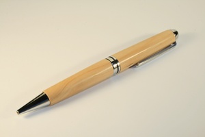 Classic pen in apple with chrome finish