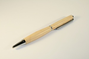 Slimline pen in apple with chrome finish